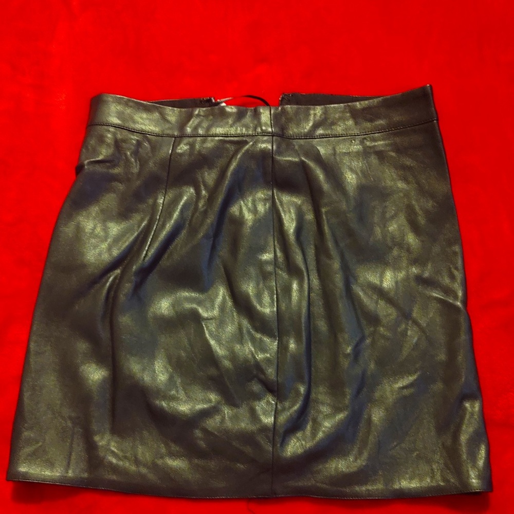 Forever 21 Leather Skirt ✨ Size S